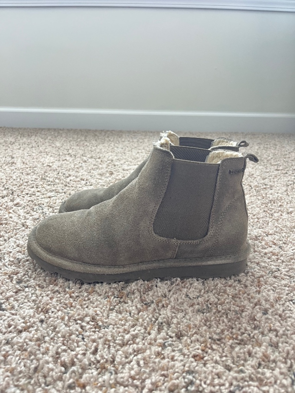 Bearpaw Chelsea ankle boots